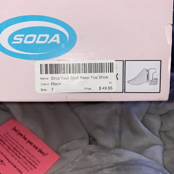 Soda peep toe sandal black sz 7 - Picture 5 of 5